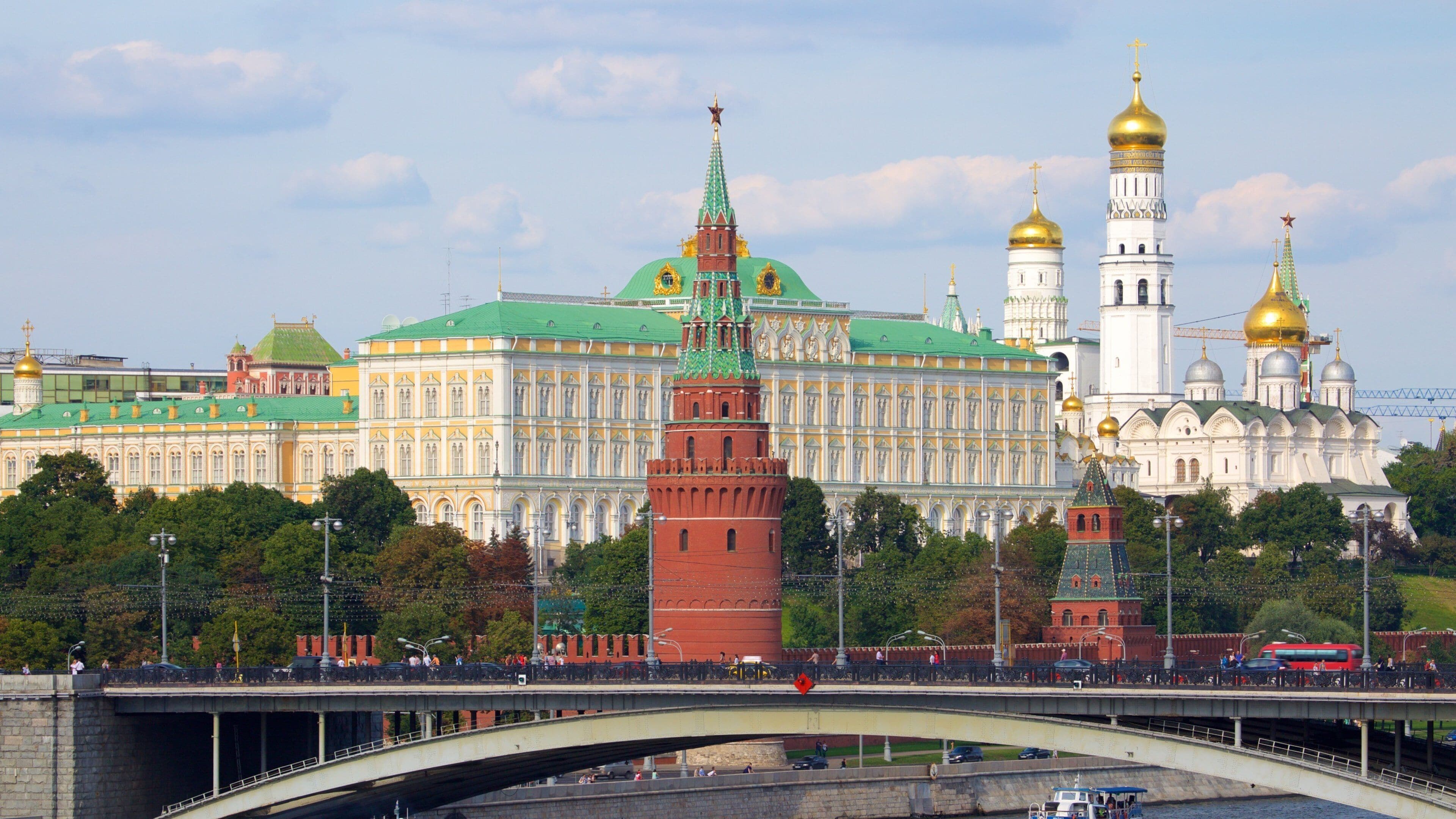 La Russie : entre héritage impérial, puissance stratégique et défis du XXIᵉ siècle